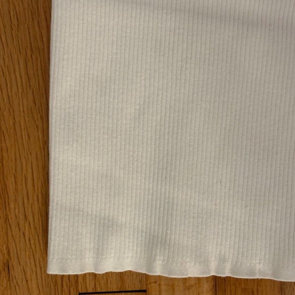 Aritzia White Reso Skirt NWOT Size 2XS - Picture 7 of 9